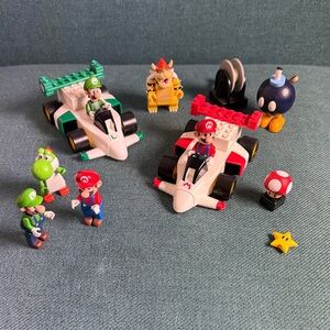 K'Nex Mariokart Wii Playset with 2 Racers and 8 Figures/Accessories